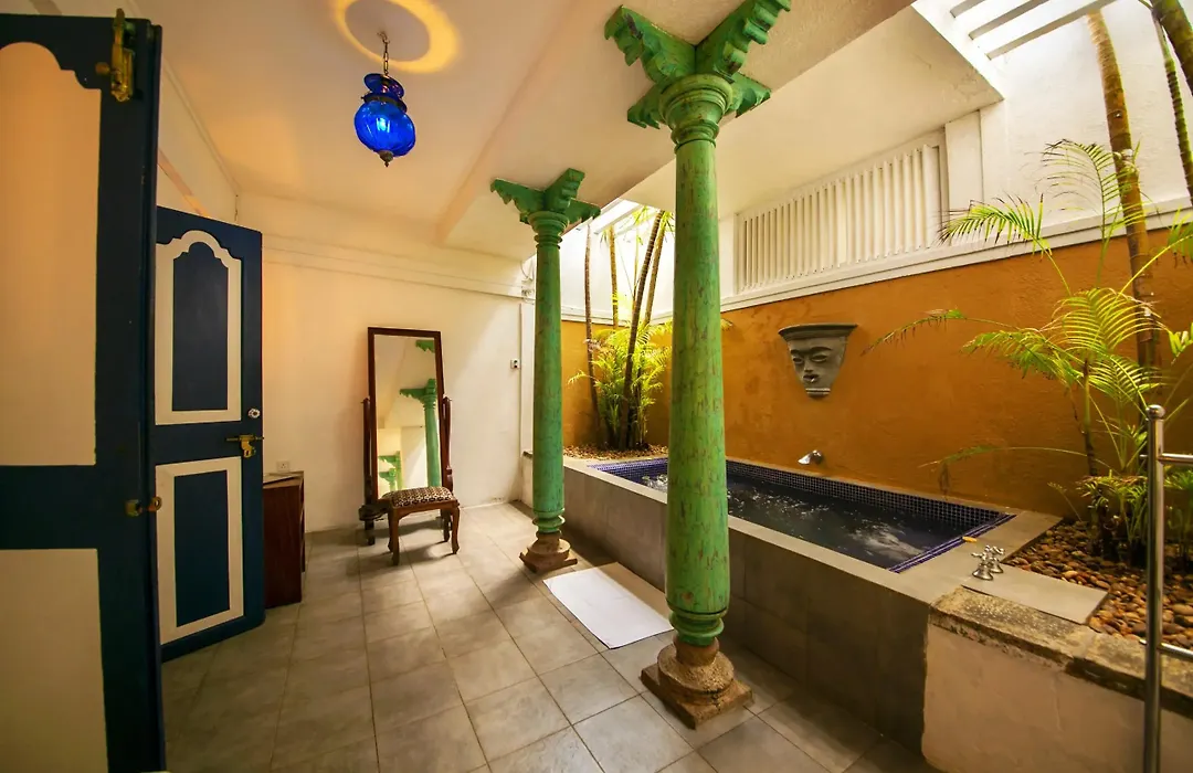 Club Villa-1